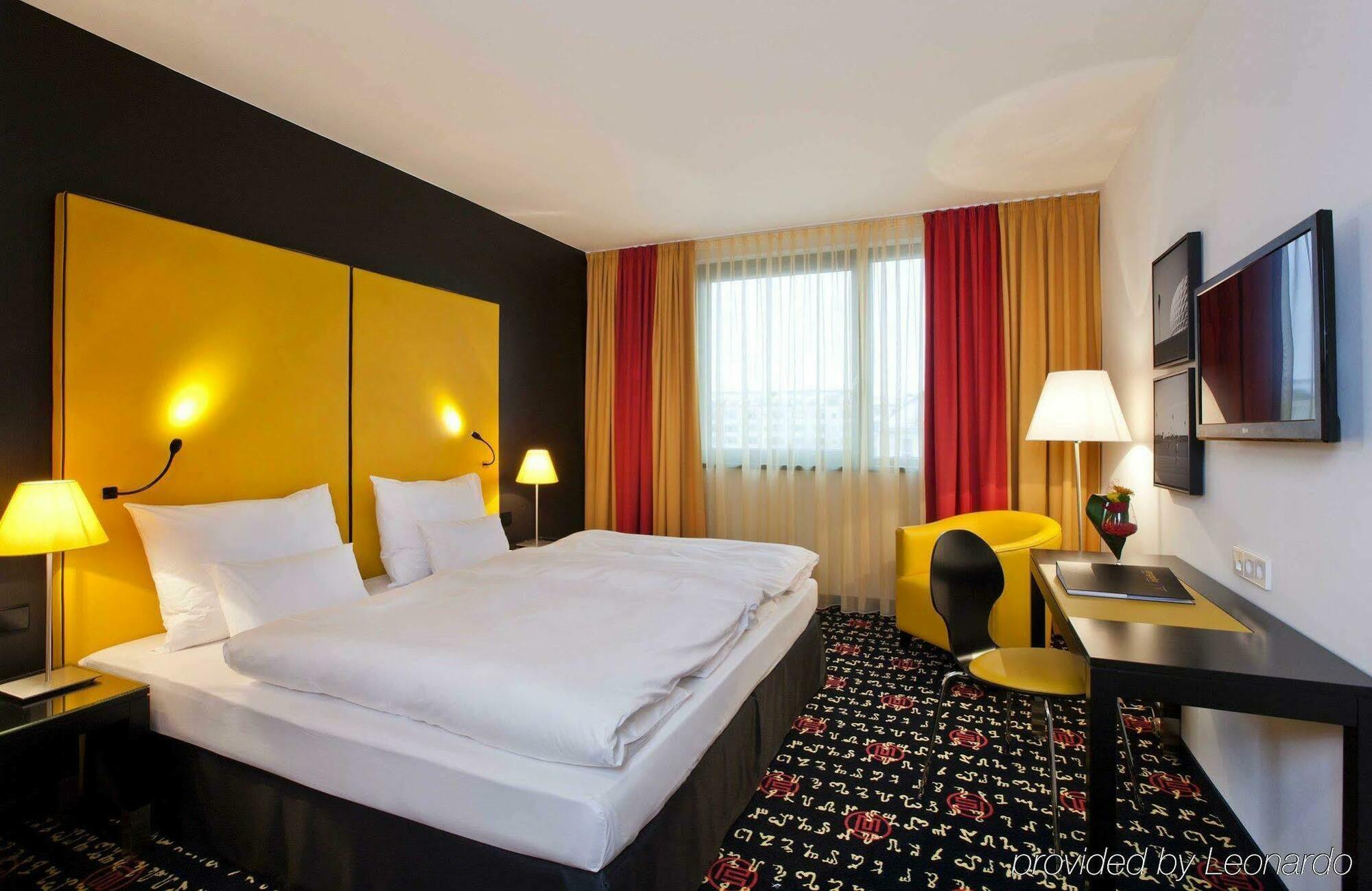 - Westpark By Ihg Hotel München