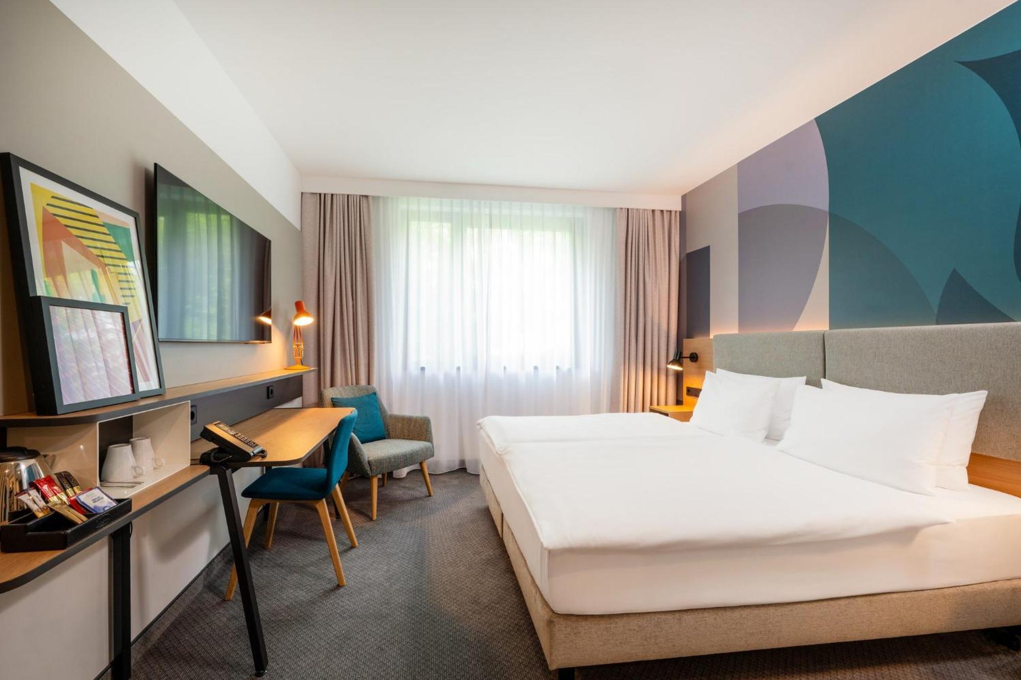 - Westpark, An Ihg Hotel
